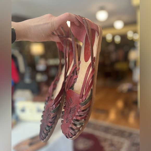 Vintage made in Brazil red flats, 11 - Picture 2 of 4